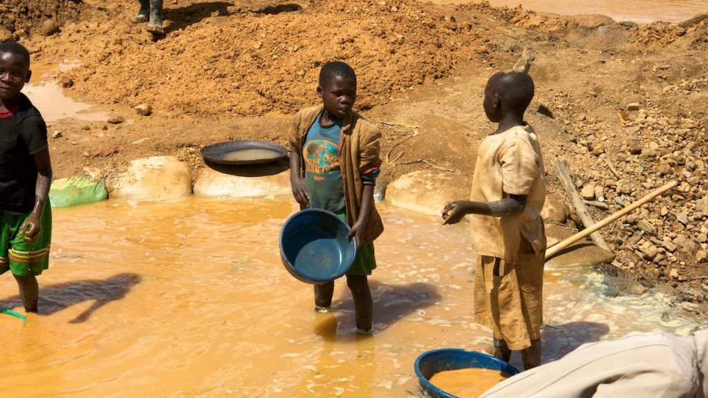 Cobalto rojo: minería y violaciones a los derechos humanos en el Congo -  NEWSWEEK ARGENTINA
